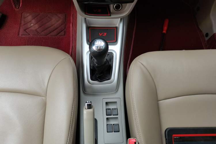 Used CHANGAN Alsvin V3 2015 1.4L Manual Meiruan Model China V Standard Gear Lever