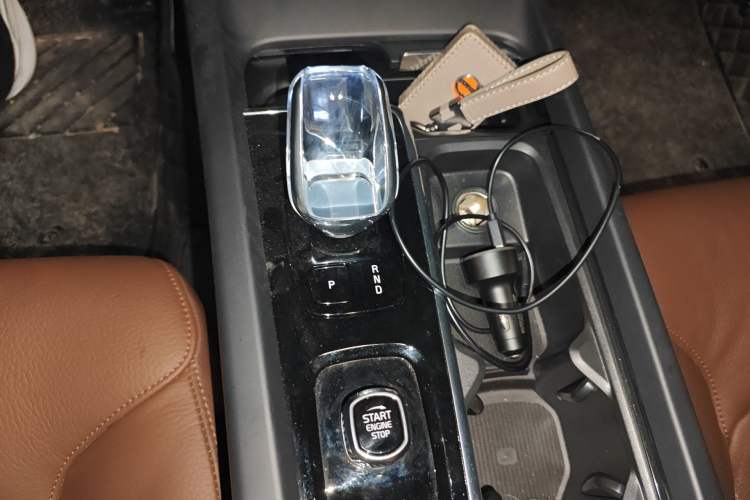 Used Volvo S60 2025 B4 Zhiyi Luxury Edition Gear Lever