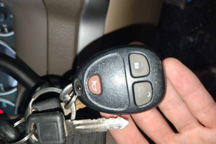 Used Buick GL8 2014 2.4L Comfort Edition Vehicle Key