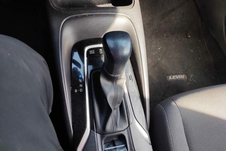 Used Toyota Levin 2022 Dual-Motor 1.8H E-CVT Leading Edition
