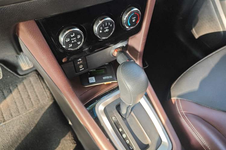 Used Venucia M50V 2017 1.6L XL CVT Luxury Edition
