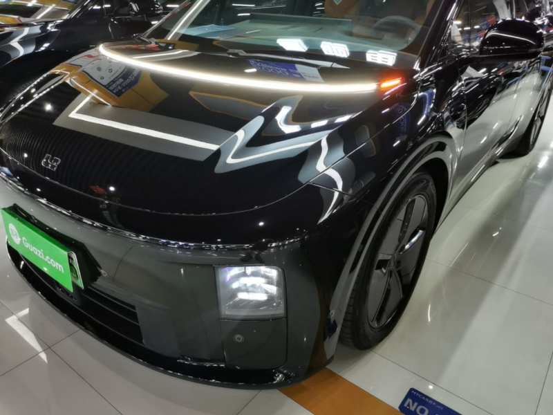 Used Li Auto i6 2025 Model Two-Wheel-Drive Standard Type — 23