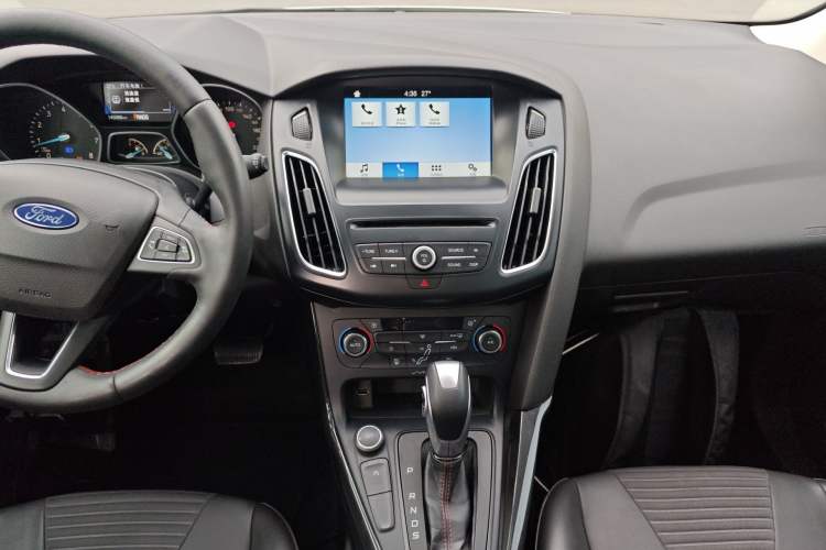 Used Ford Focus 2017 Hatchback EcoBoost 180 Automatic Elite Model Audio And AC Panel