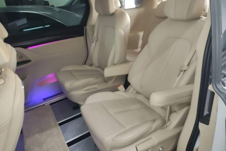 Used Buick GL8 2022 ES Landtrek 653T Luxury Edition