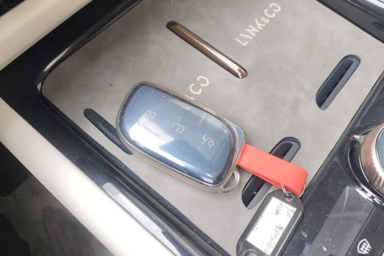 Used Lynk & Co 900 2025 2.0T Ultra
