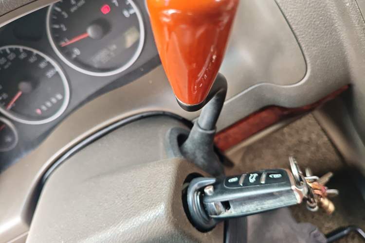 Used Buick GL8 2011 2.4L LT Executive Edition Gear Lever