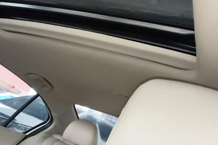 Used Honda Accord 2014 2.0L LX Comfort Edition Headliner