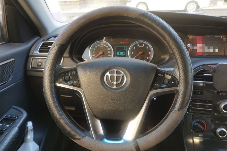 Used Brilliance V5 2016 1.5T Automatic Two-Wheel Drive Sport Model
