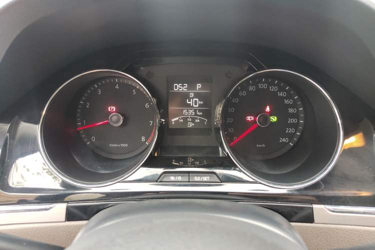 Used Volkswagen Bora 2014 1.6L Automatic Comfort Model Instrument Cluster