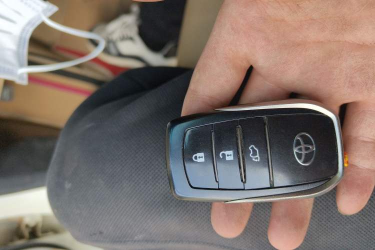 Used Toyota Highlander 2018 2.0T Four-Wheel Drive Prestige Version 7 Seats China VI Standard