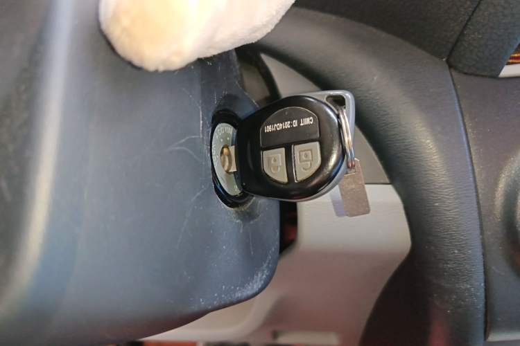 Used Suzuki Alto 2013 1.0L Automatic Luxury Model Vehicle Key