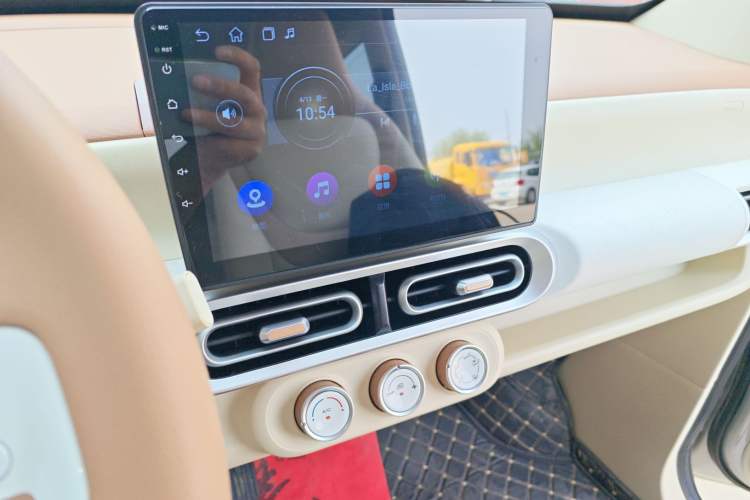 Used Wuling Hongguang MINIEV 2024 3rd Generation 215km Youth Edition Audio And AC Panel