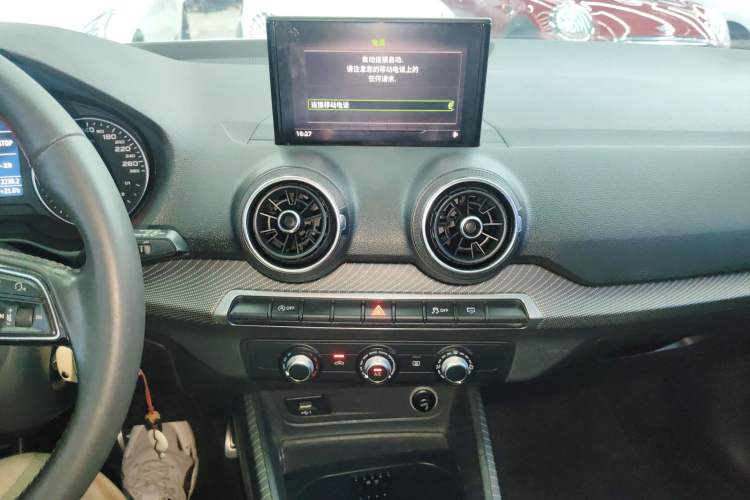 Used Audi Q2L 2018 35 TFSI Launch Exclusive Edition China V