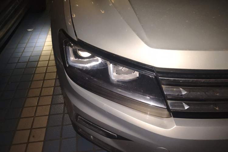 Used Volkswagen Tiguan L 2017 330TSI Automatic Two-Wheel Drive Luxury Edition