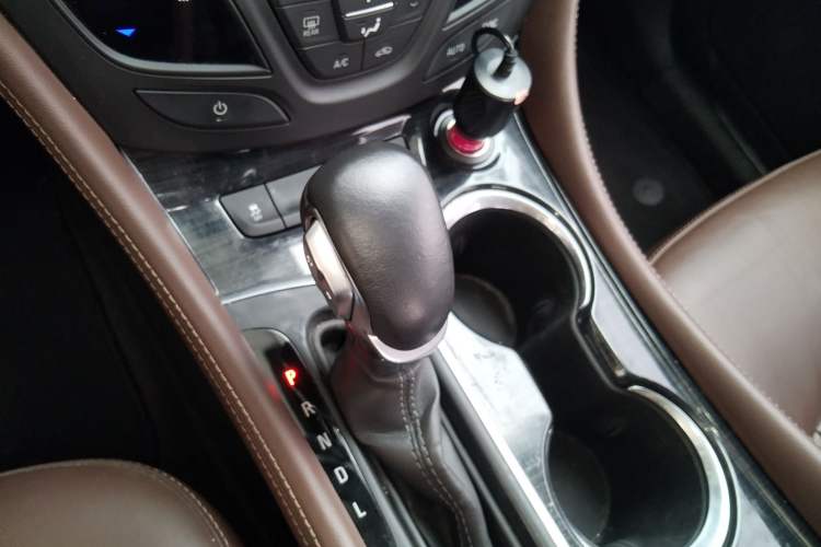 Used Buick Envision 2017 28T Four-Wheel Drive Elite Model Gear Lever