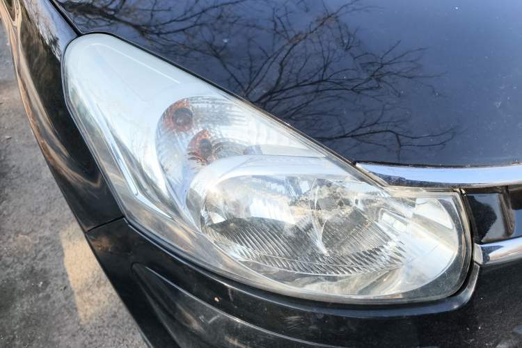 Used Citroen C2 2012 1.6L Automatic Sport Model Right Front Headlight