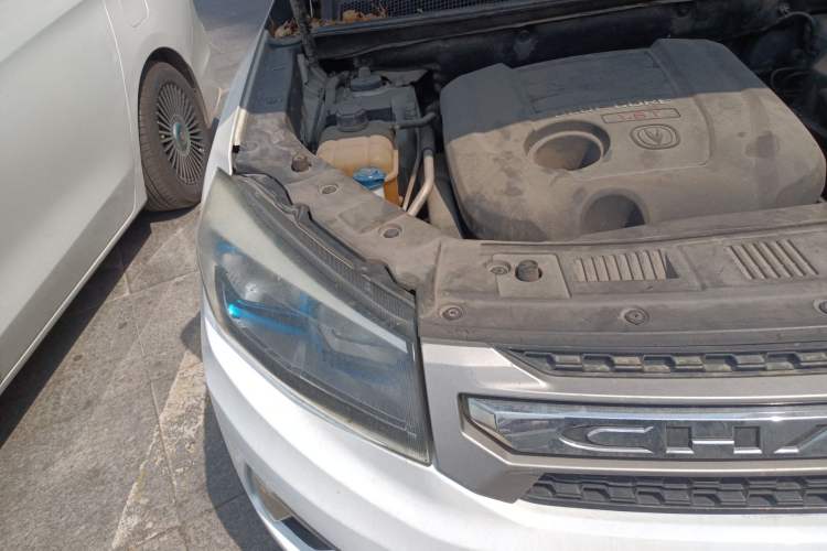 Used CHANGAN CS75 2014 1.8T Automatic Elite Model China IV Standard
