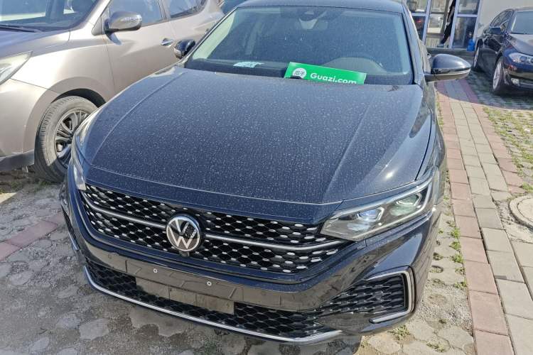 Used Volkswagen Passat 2023 Restyled 330TSI Starry Luxury Edition Front