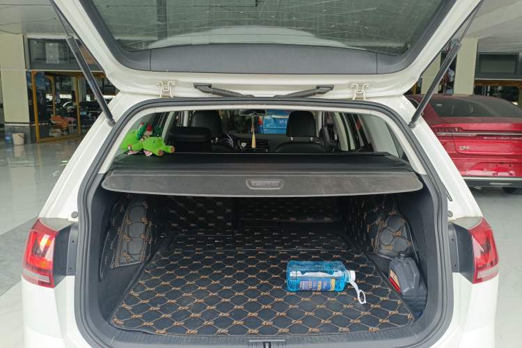 Used Volkswagen Golf 2014 1.4TSI Luxury Travel Edition