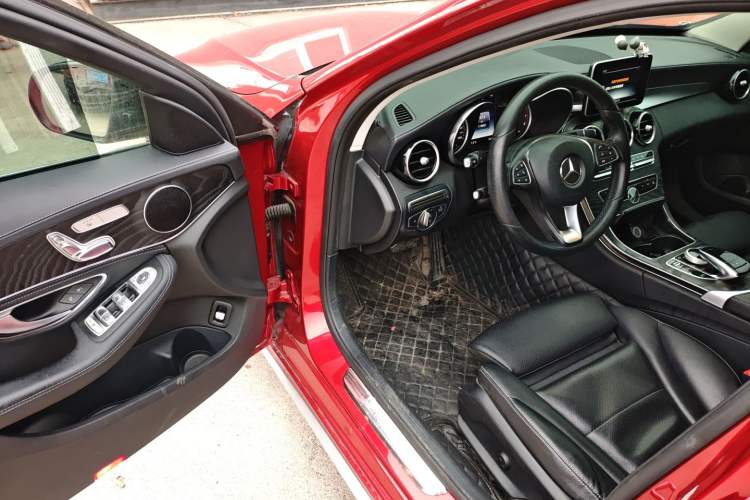 Used Mercedes-Benz C-Class 2017 Facelift C 200 L Sport Edition