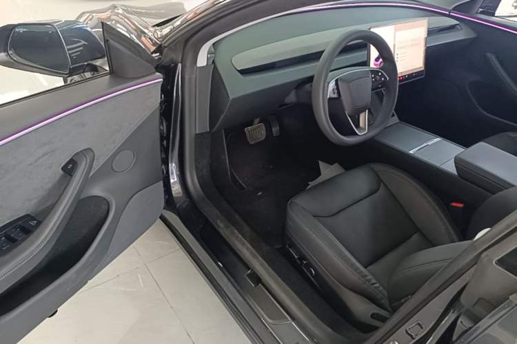 Used Tesla Model 3 2023 Long-Range All-Wheel-Drive Version