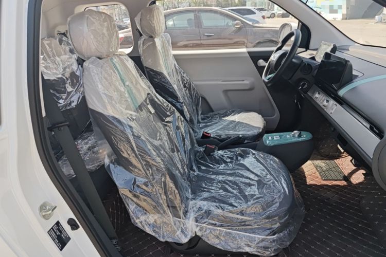 Used CHANGAN Lumin 2022 301km Honey-Sweet Version Right Front Seat