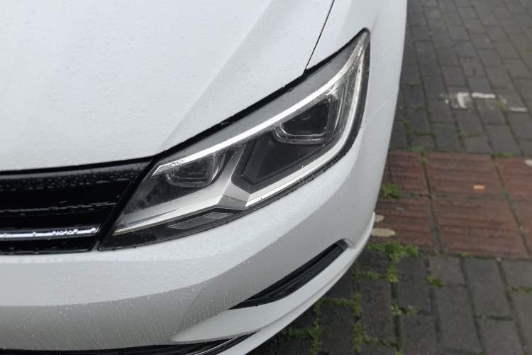 Used Volkswagen Lamando 2018 230TSI DSG Fashion Edition Left Front Headlight