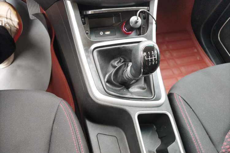 Used Baojun 560 2016 1.8L Manual Comfort Edition