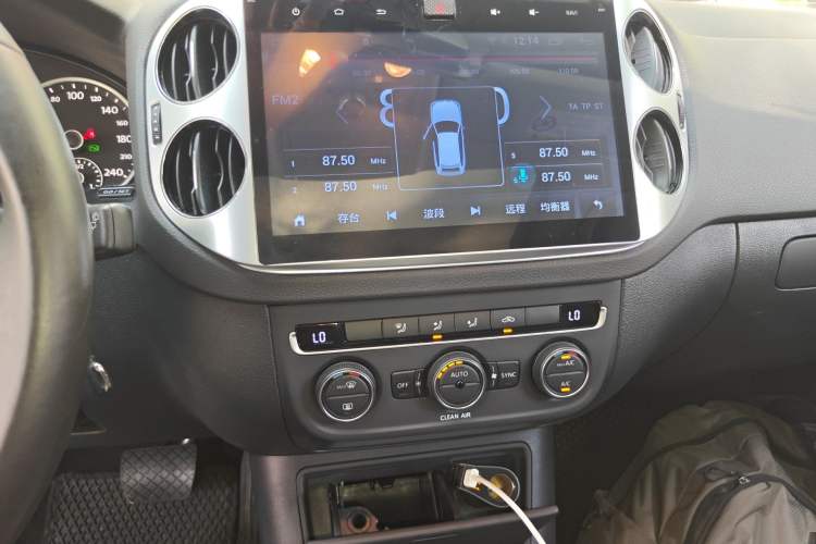 Used Volkswagen Tiguan 2017 300TSI Automatic Two-Wheel Drive Silk Road Comfort Edition