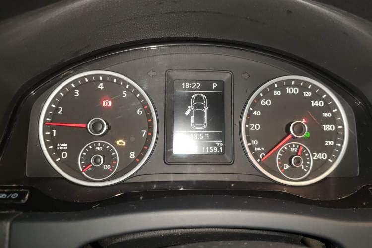Used Volkswagen Tiguan 2016 300TSI Automatic Two-Wheel Drive Trend Edition Instrument Cluster