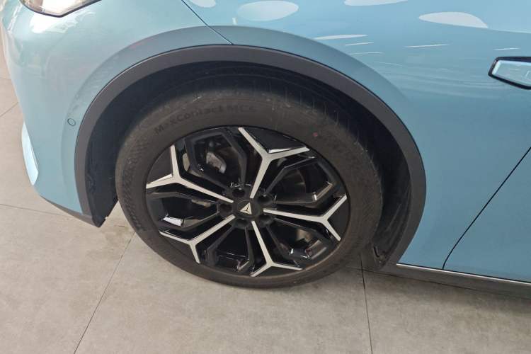 Used Deepal L07 2025 230 Ultra Qiankun Intelligent Driving ADS SE Range-Extended Version
