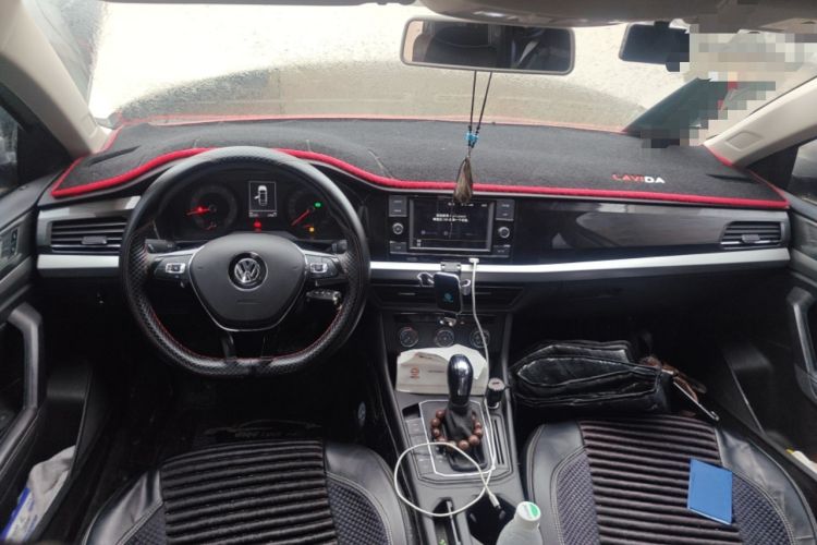 Used Volkswagen Lavida 2019 280TSI DSG Comfort Edition China VI standard Center Console