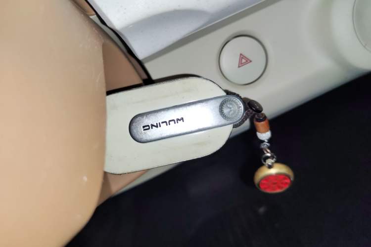 Used Wuling Hongguang MINIEV 2024 3rd Generation 215km Advanced Version