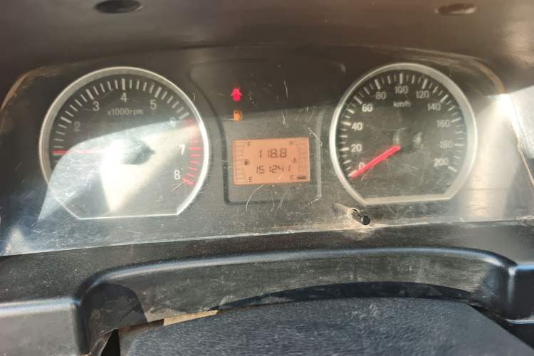 Used FORTHING Lingzhi 2016 M3L 1.6L 7-Seater Standard Model Instrument Cluster