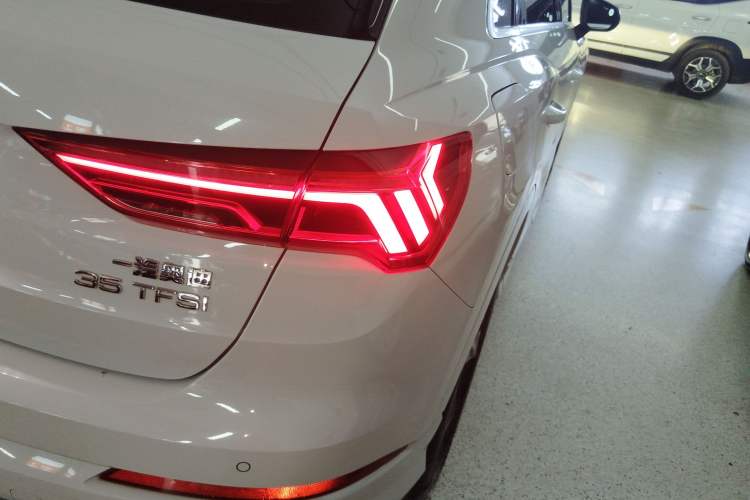 Used Audi Q3 2020 35 TFSI Fashion Dynamic Model