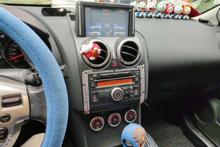 Used Nissan Qashqai 2015 2.0 XV Coolray CVT 2WD Audio And AC Panel