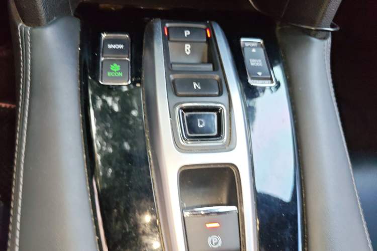 Used Honda UR-V 2017 370TURBO 2WD Prestige Edition China V