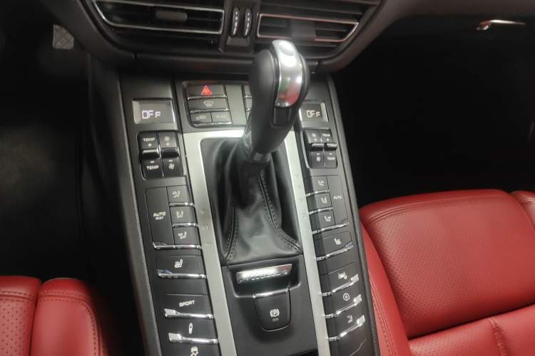 Used Porsche Macan 2021 Macan 2.0T Gear Lever