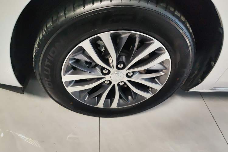 Used Buick GL8 2023 ES Lu Zun Comfort Model