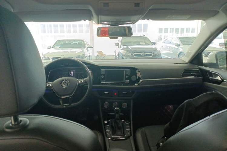 Used Volkswagen Sagitar 2020 280TSI DSG Comfort Version China VI Standard Center Console