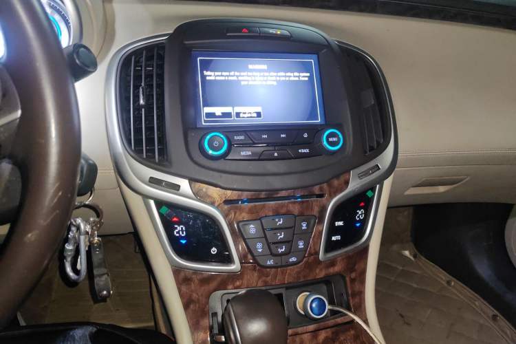 Used Buick LaCrosse 2013 2.4L SIDI Leading Comfort Version