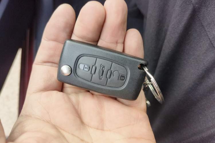 Used Peugeot 308 2014 Enjoyment Edition Classic 1.6L Automatic Fashion Model