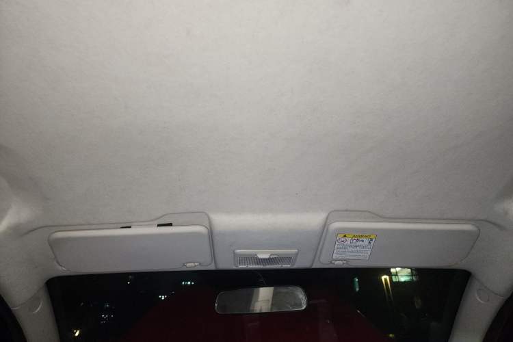 Used CHANGAN Benni 2014 1.4L IMT Luxury Model Headliner