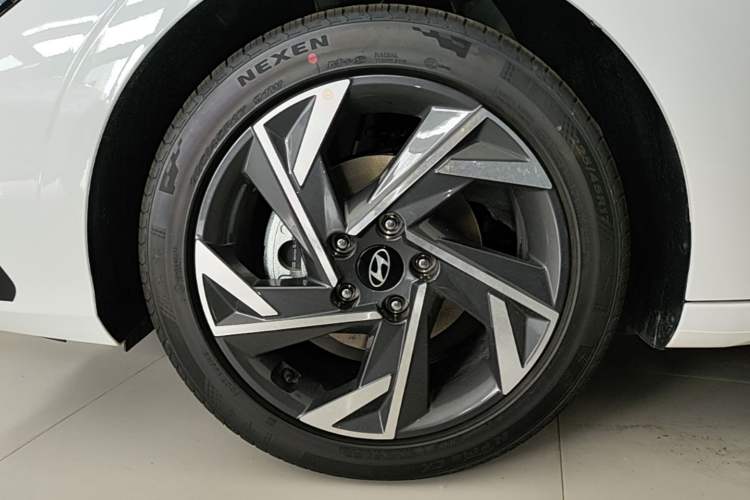 Used Hyundai Elantra 2023 1.5L CVT GLX Elite Edition
