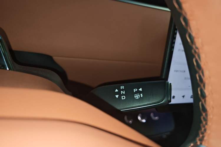 Used CHANGAN NEVO E07 2025 All-Electric 4x4 with 90 kWh Max Intelligent Driving Version
