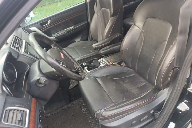 Used Haval H6 2013 Sport Edition 1.5T Manual Two-Wheel Drive Prestige Model
