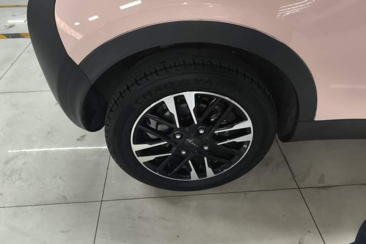 Used Chery Little Ant 2022 Revised Version Sweet Pink Edition Half-Sugar Version Lithium Iron Phosphate 30.7 kWh 30 kW 301 km