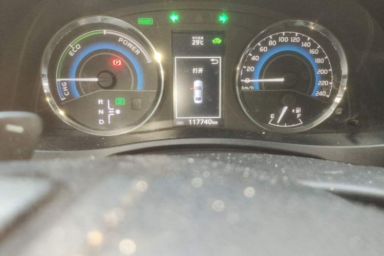 Used Toyota Levin 2017 Revised Dual-Engine 1.8H GS E-CVT Elite Sunroof Version China V Standard Odometer Close Up