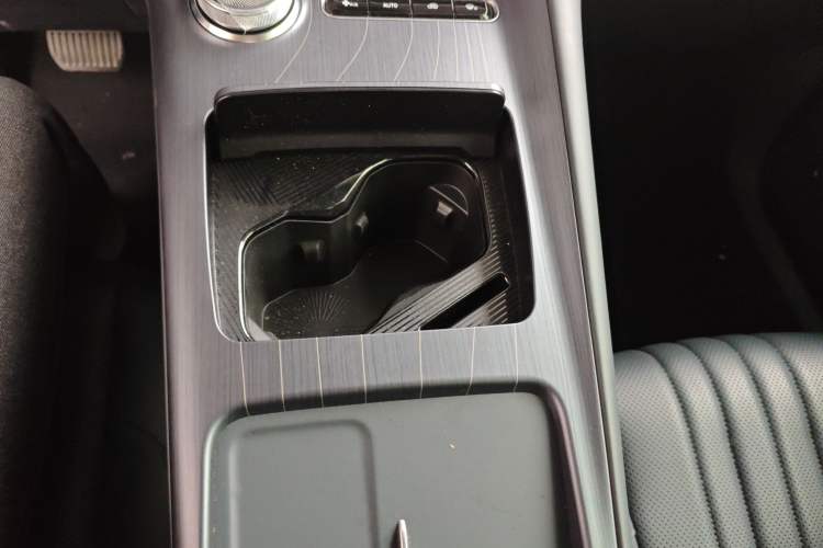 Used Geely Galaxy E5 2024 440km Launch Edition Gear Lever