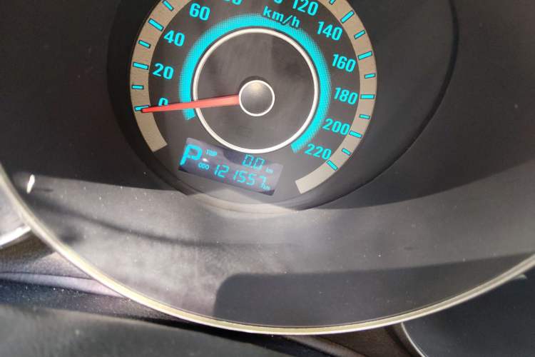 Used CHANGAN Eado 2012 1.6L Automatic Prestige Model China IV Standard Odometer Close Up